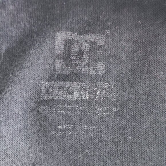 DC Shoe T-shirt boys size XL (14-16) black with graphic design - Picture 4 of 7